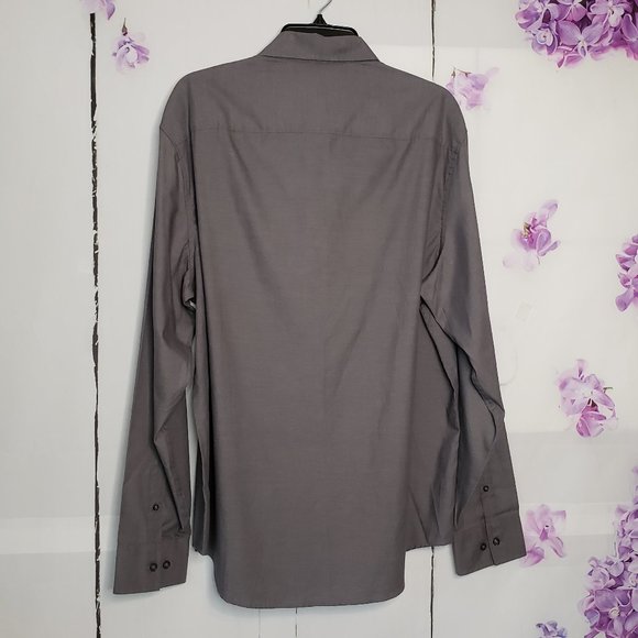 Penguin Munsingwear Grey Solid Button Dress Shirt - Picture 2 of 8